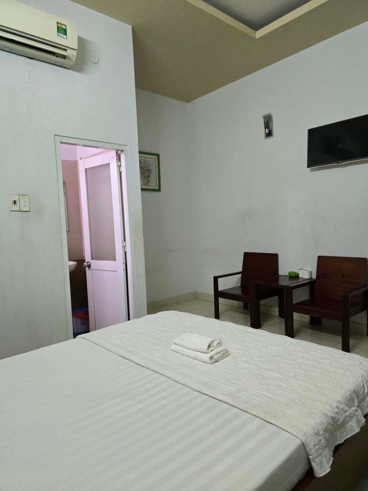 Motel Ha Long Long Binh Exterior foto